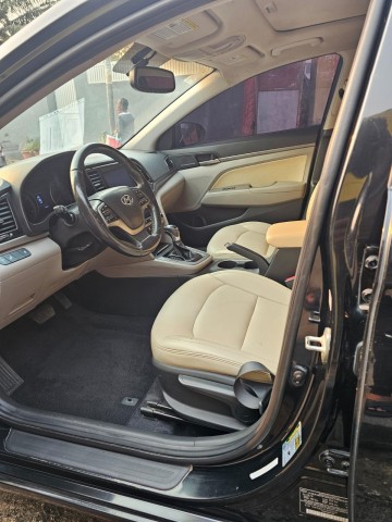 Venda HYUNDAI ELANTRA FULL OPTION 2018