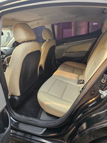 Venda HYUNDAI ELANTRA FULL OPTION 2018