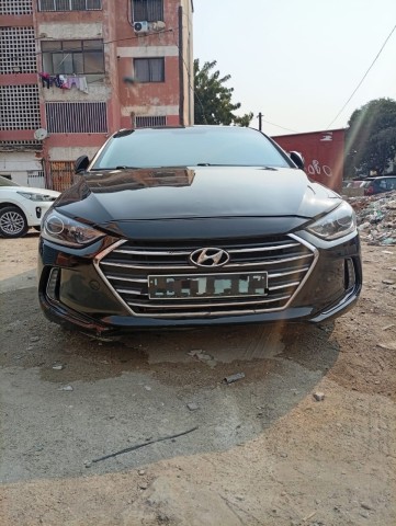 Venda HYUNDAI ELANTRA FULL OPTION LIMPO