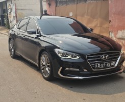 A venda HYUNDAI GRANDEUR