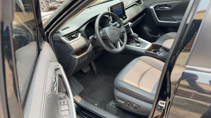 Venda TOYOTA RAV4 ÚLTIMO MODELO 2024