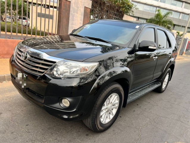 Venda TOYOTA FORTUNER