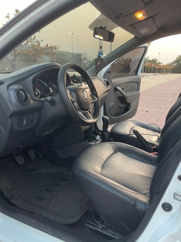 Venda Renault logan impecável