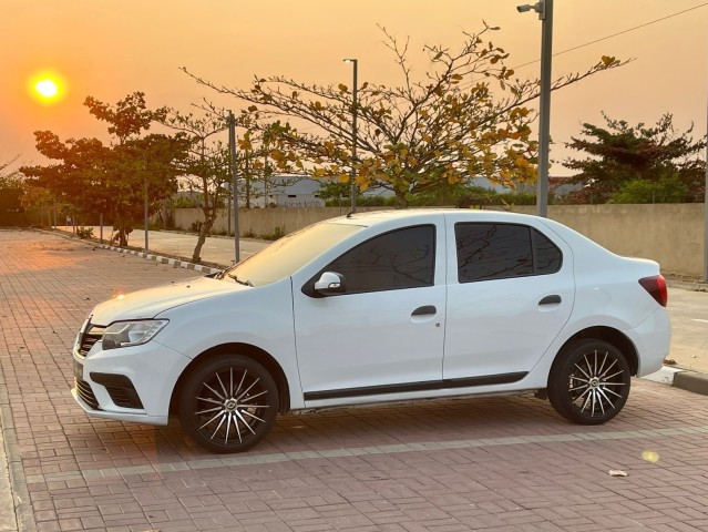 Venda Renault logan impecável