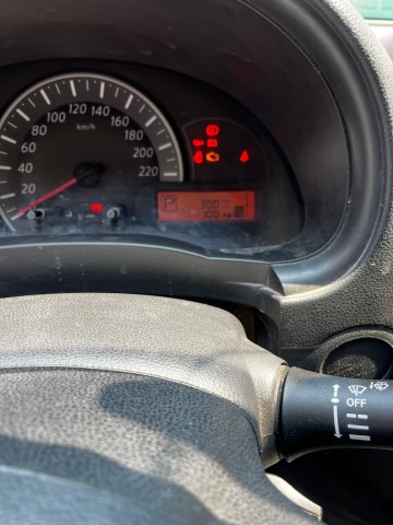 Venda Nissan Micra Vermelho a venda