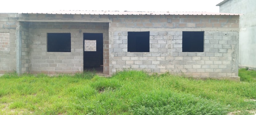Venda Casa inacabada