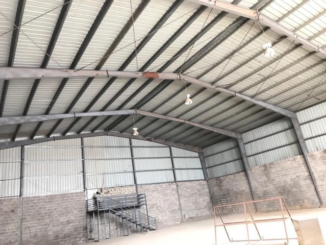 Venda ARRENDAMENTO DE ARMAZÉM NO TALATONA