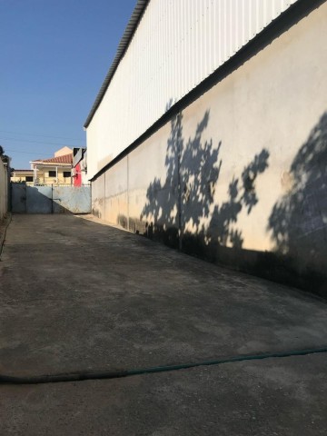 Venda ARRENDAMENTO DE ARMAZÉM NO TALATONA