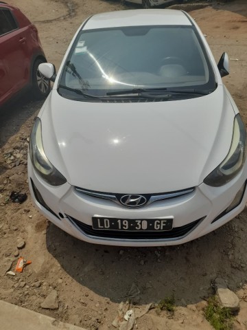 Venda HYUNDAI ELANTRA