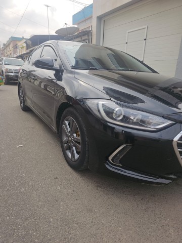 Venda HYUNDAI ELANTRA FULL OPTION LIMPO