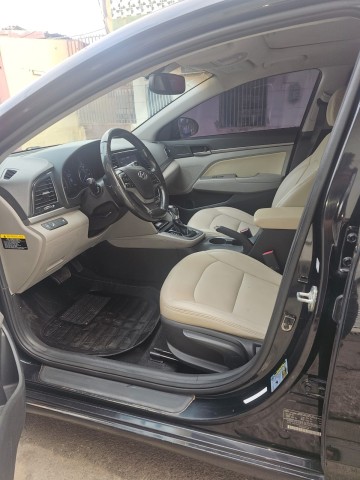 Venda HYUNDAI ELANTRA FULL OPTION LIMPO