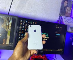 A venda IPhone 8 64GB