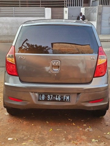 Venda HYUNDAI I10 LIMPO