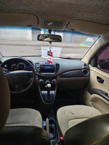 Venda HYUNDAI I10 LIMPO