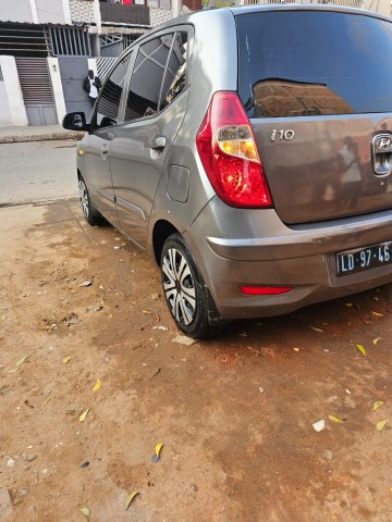 Venda HYUNDAI I10 LIMPO