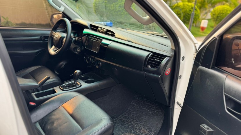 Venda TOYOTA HILUX AUTOMÁTICO