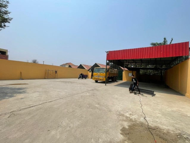 Venda Arrenda-Se Armazém A Beira Estrada