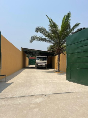 Venda Arrenda-Se Armazém A Beira Estrada