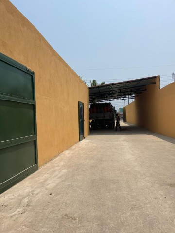 Venda Arrenda-Se Armazém A Beira Estrada