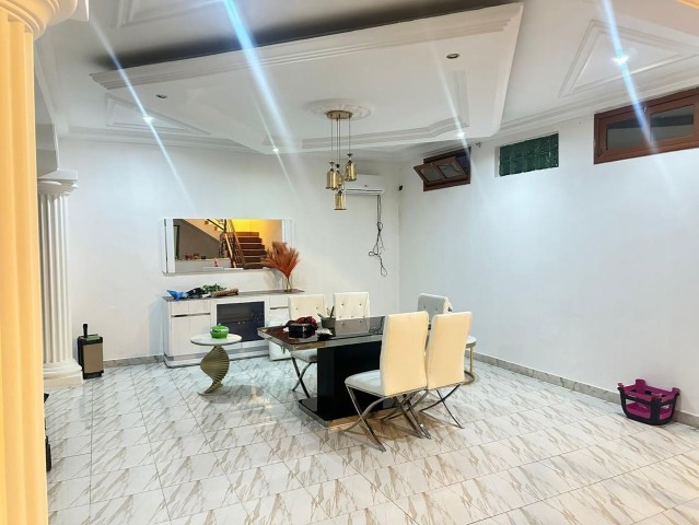 Venda Tipologia Duplex com ampla área externa