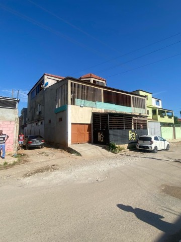 Venda Tipologia Duplex com ampla área externa
