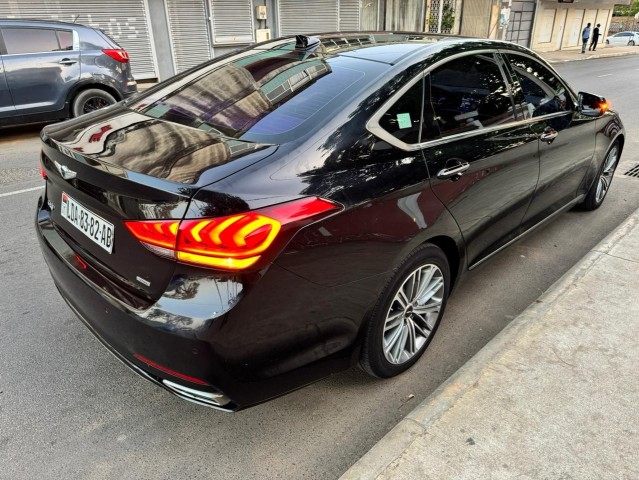 Venda GENESIS G80