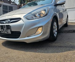 Comprar HYUNDAI ACCENT LIMPO