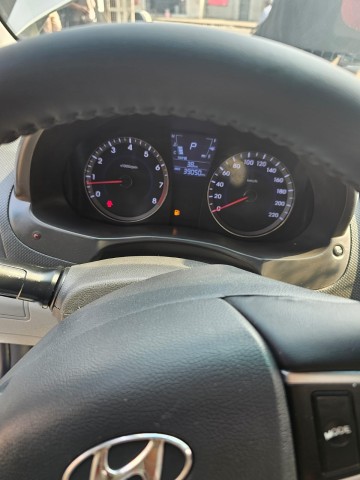 Venda HYUNDAI ACCENT LIMPO