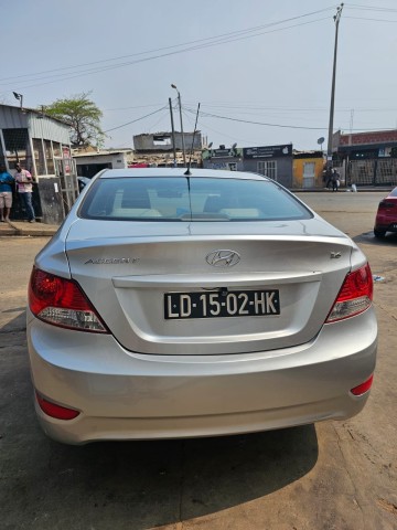 Venda HYUNDAI ACCENT LIMPO