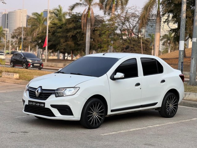 Venda Renault logan impecável