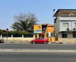 A venda Clínica defronte ao Bairro Azul