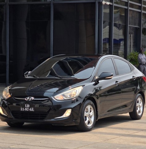 Venda HYUNDAI ACCENT