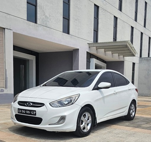 Venda HYUNDAI ACCENT