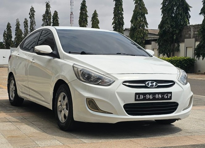 Venda HYUNDAI ACCENT