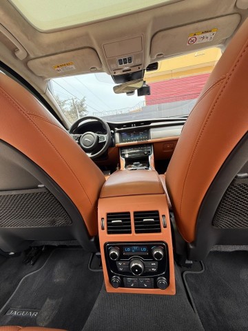 Venda Jaguar XF