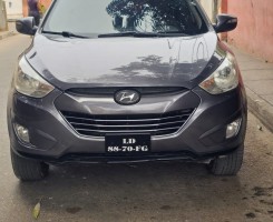 A venda Vendo Hyundai Tucson...