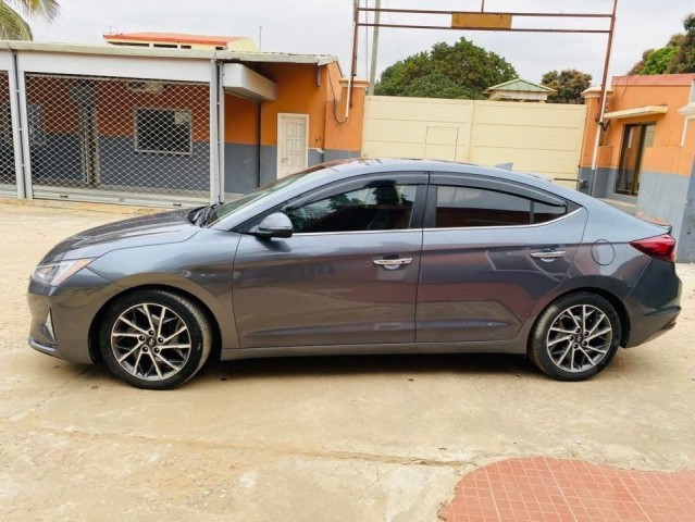 Venda HYUNDAI ELANTRA FULL OPTIONS 2020