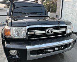 A venda Toyota Land CRUISER chefe máquina