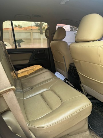 Venda TOYOTA LAND CRUISER V8