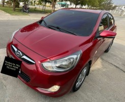 A venda HYUNDAI ACCENT