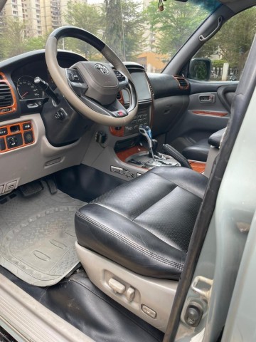 Venda TOYOTA LAND CRUISER