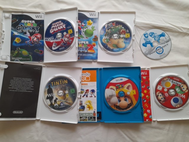Venda NINTENDO WII U + 13 JOGOS
