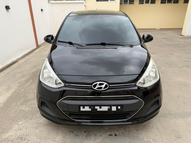 Venda HYUNDAI GRAND i10 SEDAN