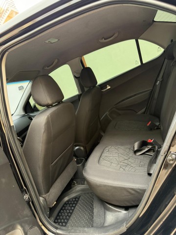 Venda HYUNDAI GRAND i10 SEDAN