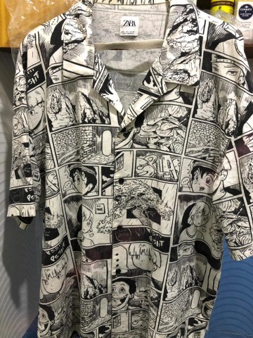 Venda T-shirt Off-white origem Italiana e camisa da Zara linho