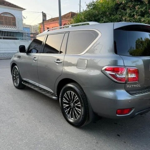 Venda Nissan Patrol - 2017