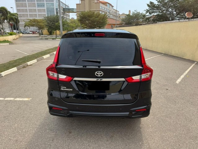 Venda TOYOTA RUMION