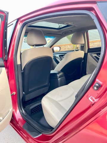 Venda HYUNDAI ELANTRA