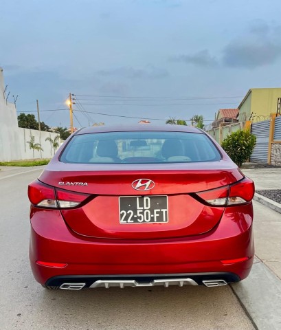 Venda HYUNDAI ELANTRA