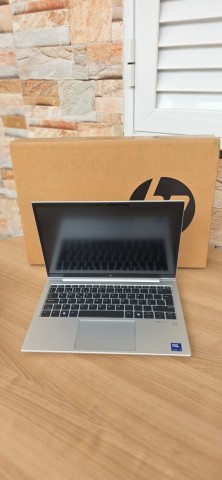 Venda PORT HP Elitebook 830 13 3" U5-125U WUXGA 300NITS*